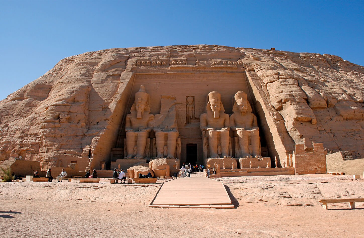 Uma Foto Maravilhosa Do Templo De Abu Simbel Em Aswan